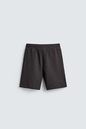 SEERSUCKER STRIPE COMFORT BERMUDA SHORTS - Image 7
