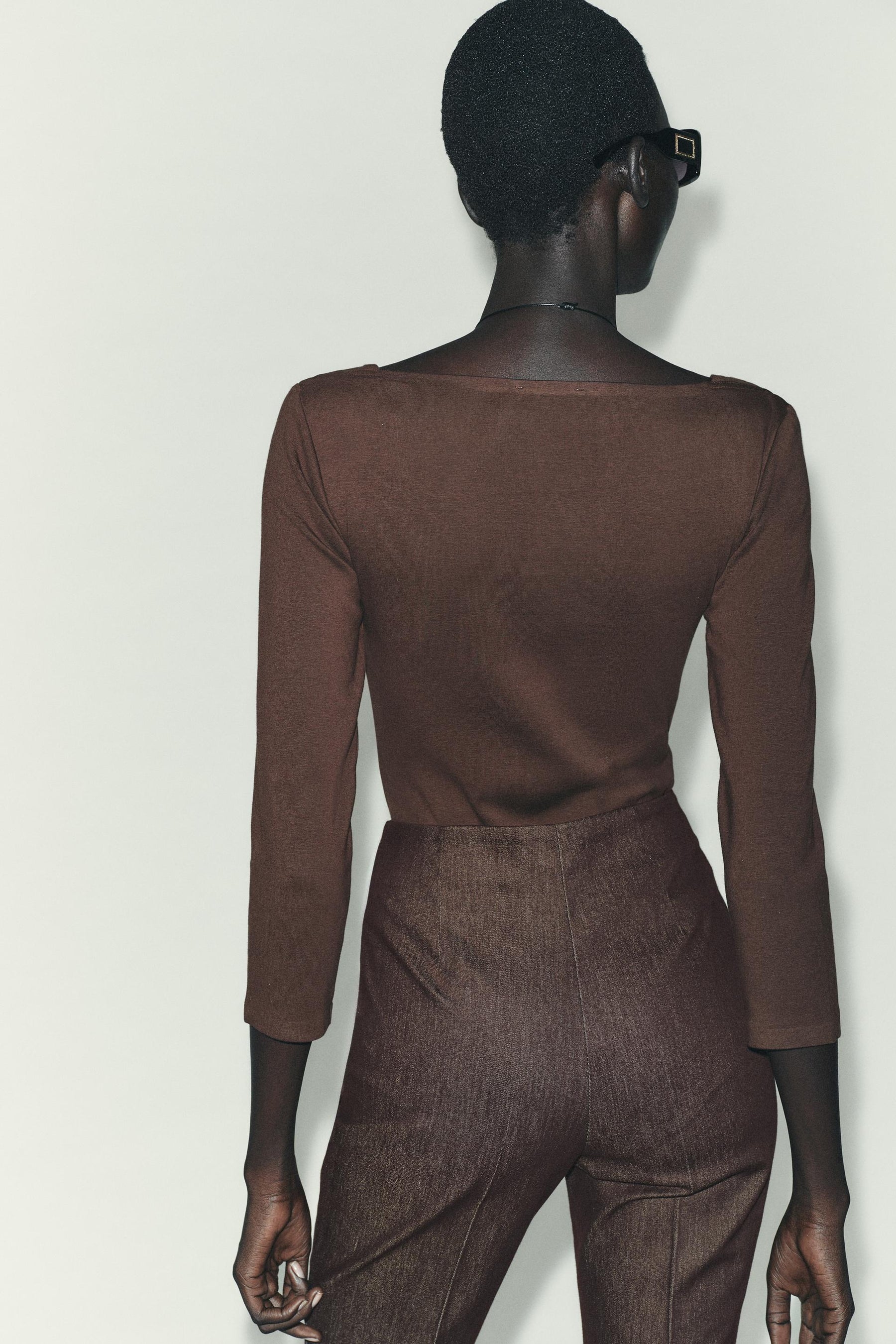 Hemd mit U-Boot-Ausschnitt