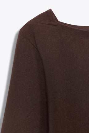 Hemd mit U-Boot-Ausschnitt