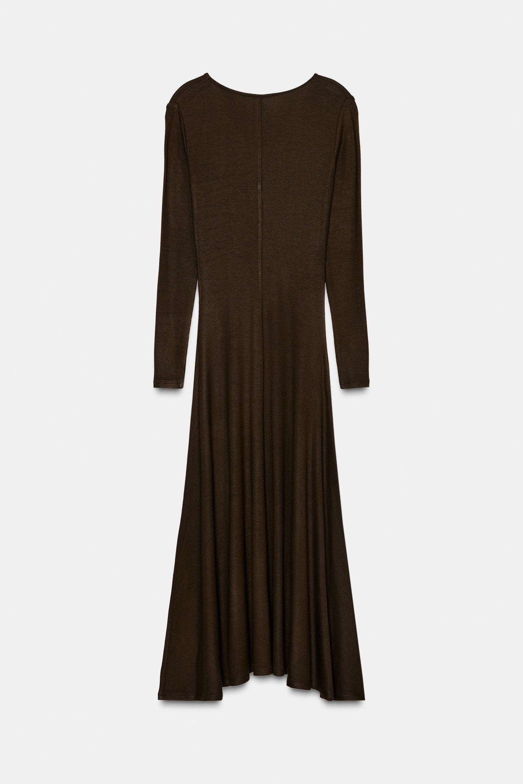 Kleid mit V-Ausschnitt