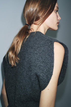 100% WOOL SLEEVELESS WAISTCOAT - Image 4