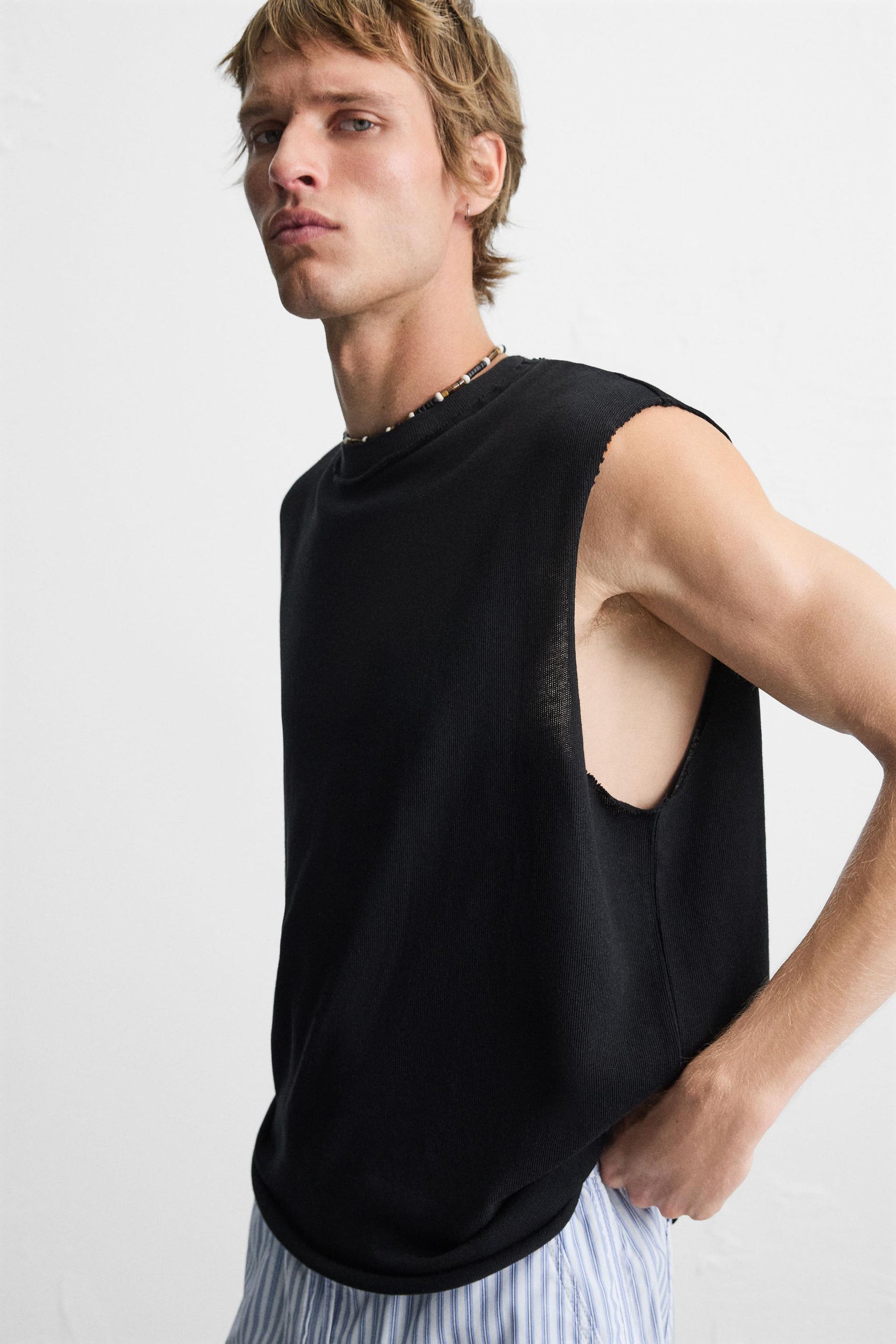 IRREGULAR KNIT TANK TOP - Image 6