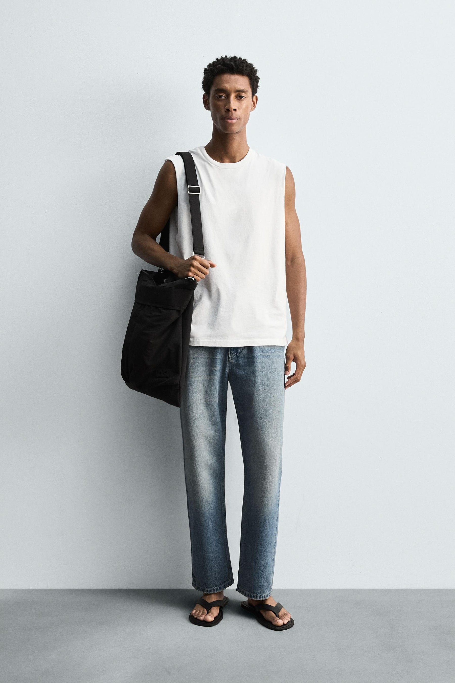 LIGHTWEIGHT TANK T-SHIRT - Image 1