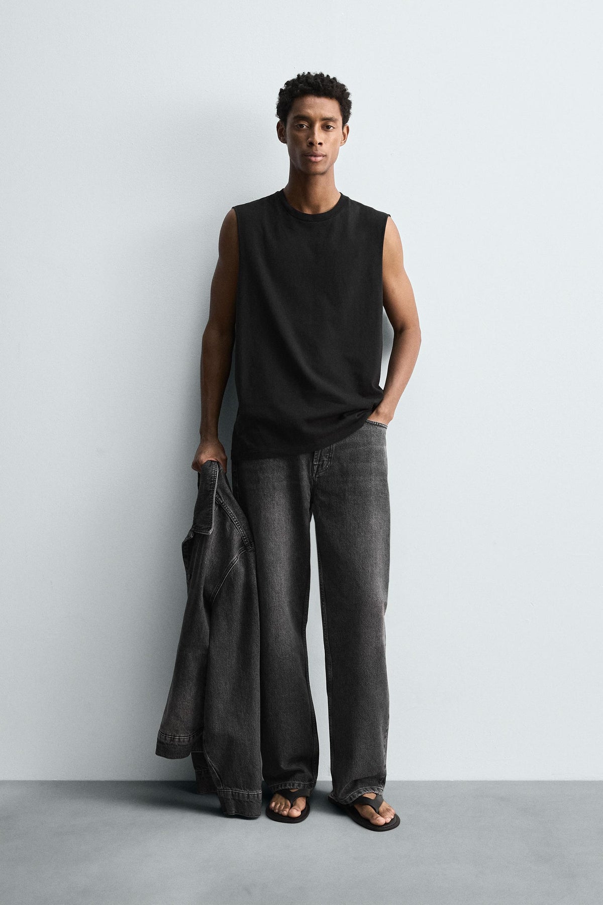 LIGHTWEIGHT TANK T-SHIRT - Image 1