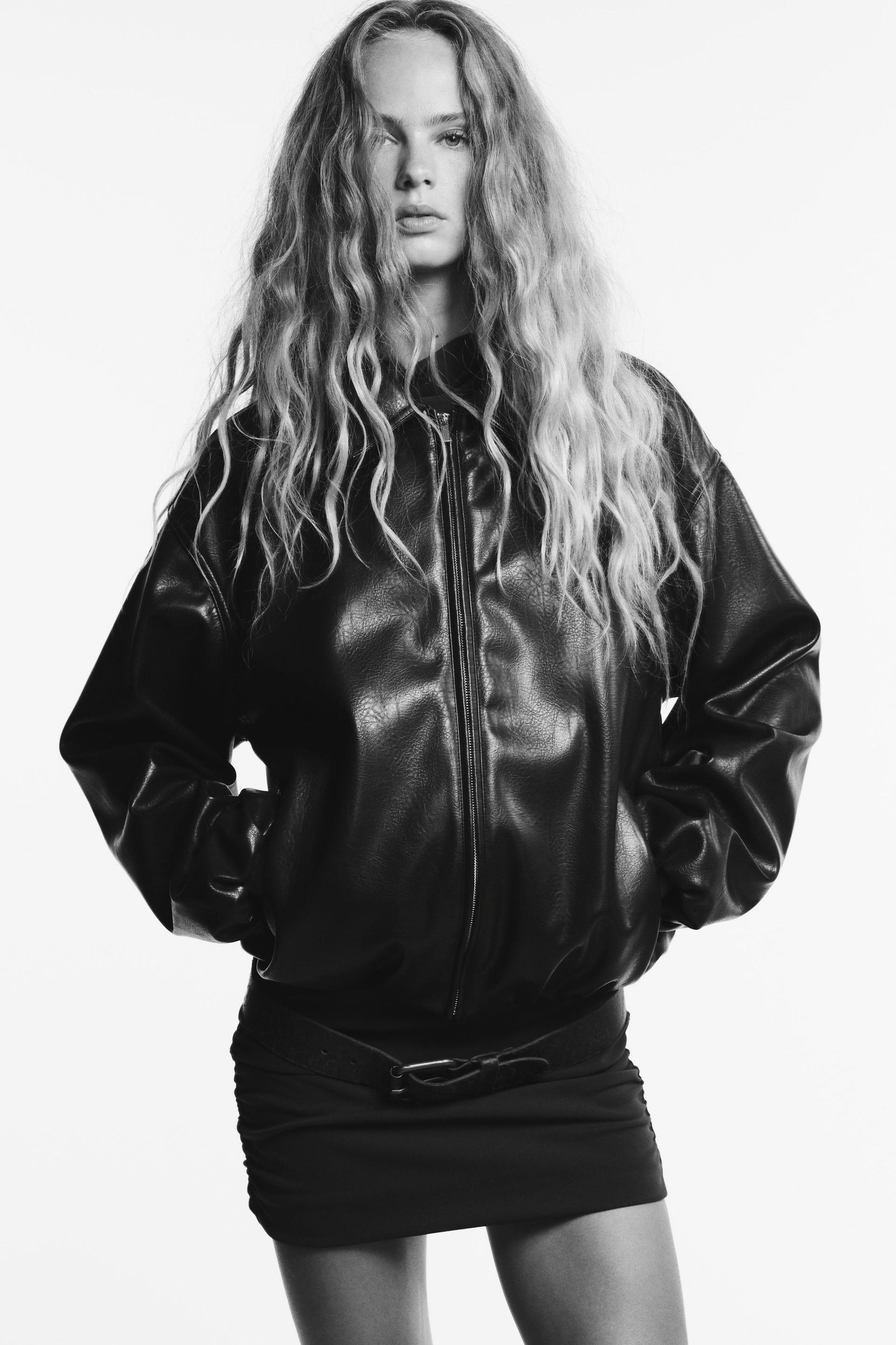 BOMBER AUS KUNSTLEDER