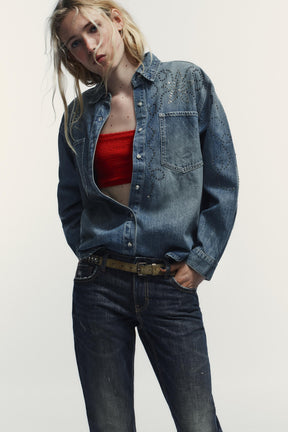 Gerade geschnittene Jeans mit niedrigem Bund