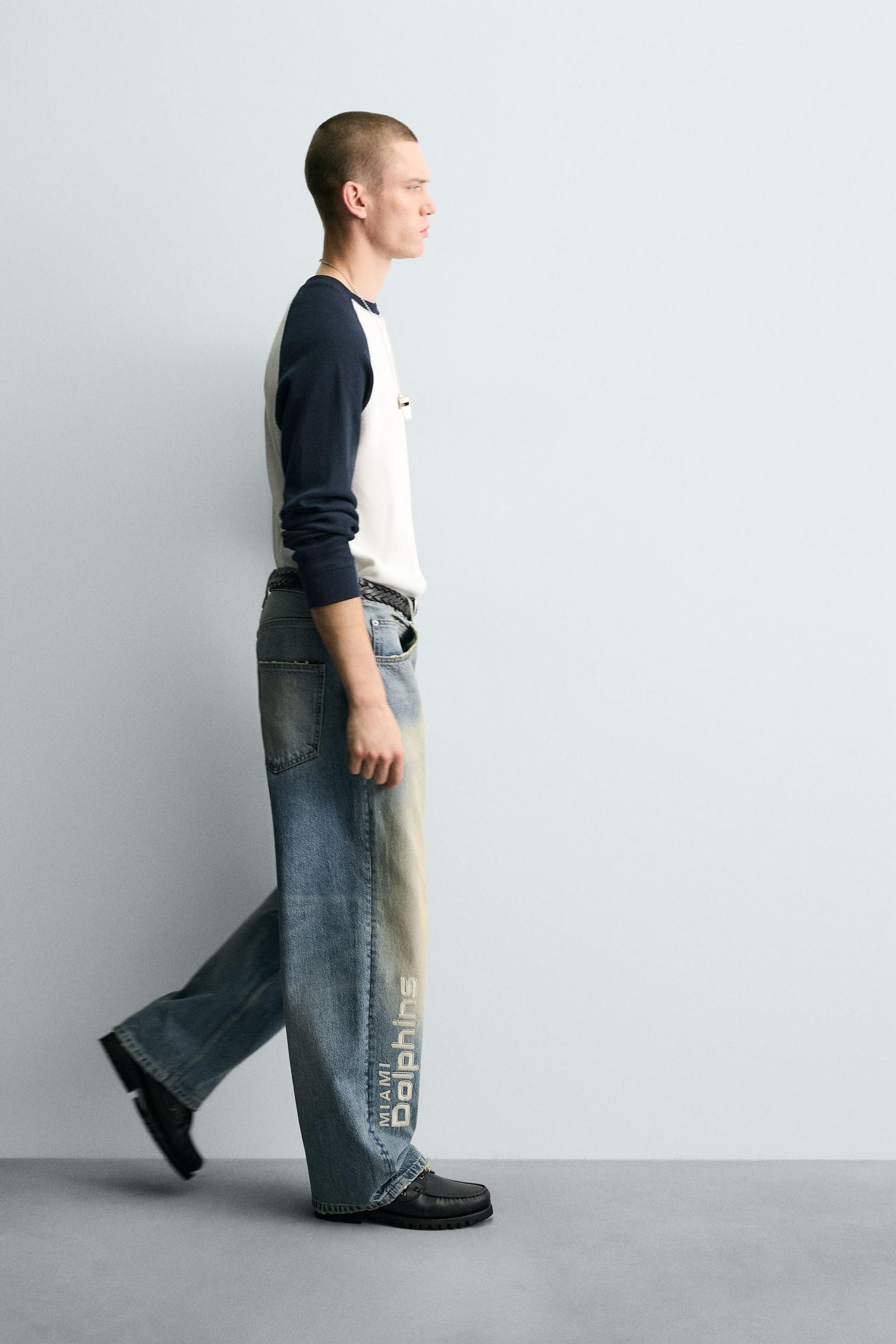 RELAXED FIT EMBROIDERED NFL MIAMI DOLPHINS JEANS - Image 6