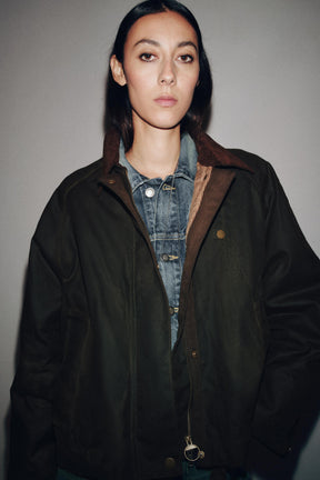 Jacke mit gewachstem Kontrastkragen