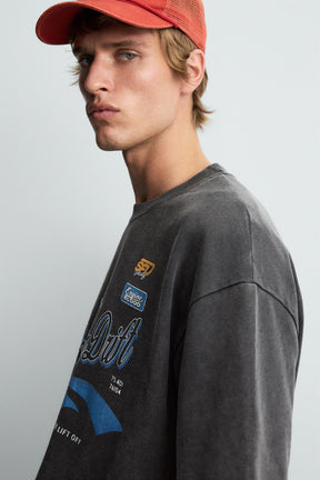 T-SHIRT WITH LOGO GRAPHICS - Image 6