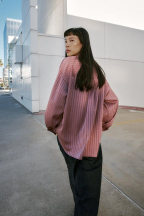 GESTREIFTES SATINHEMD