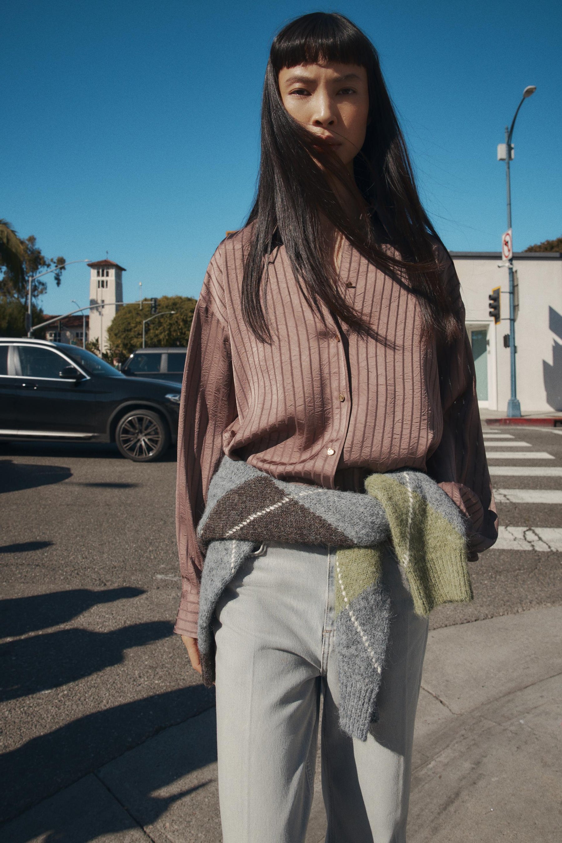 GESTREIFTES SATINHEMD