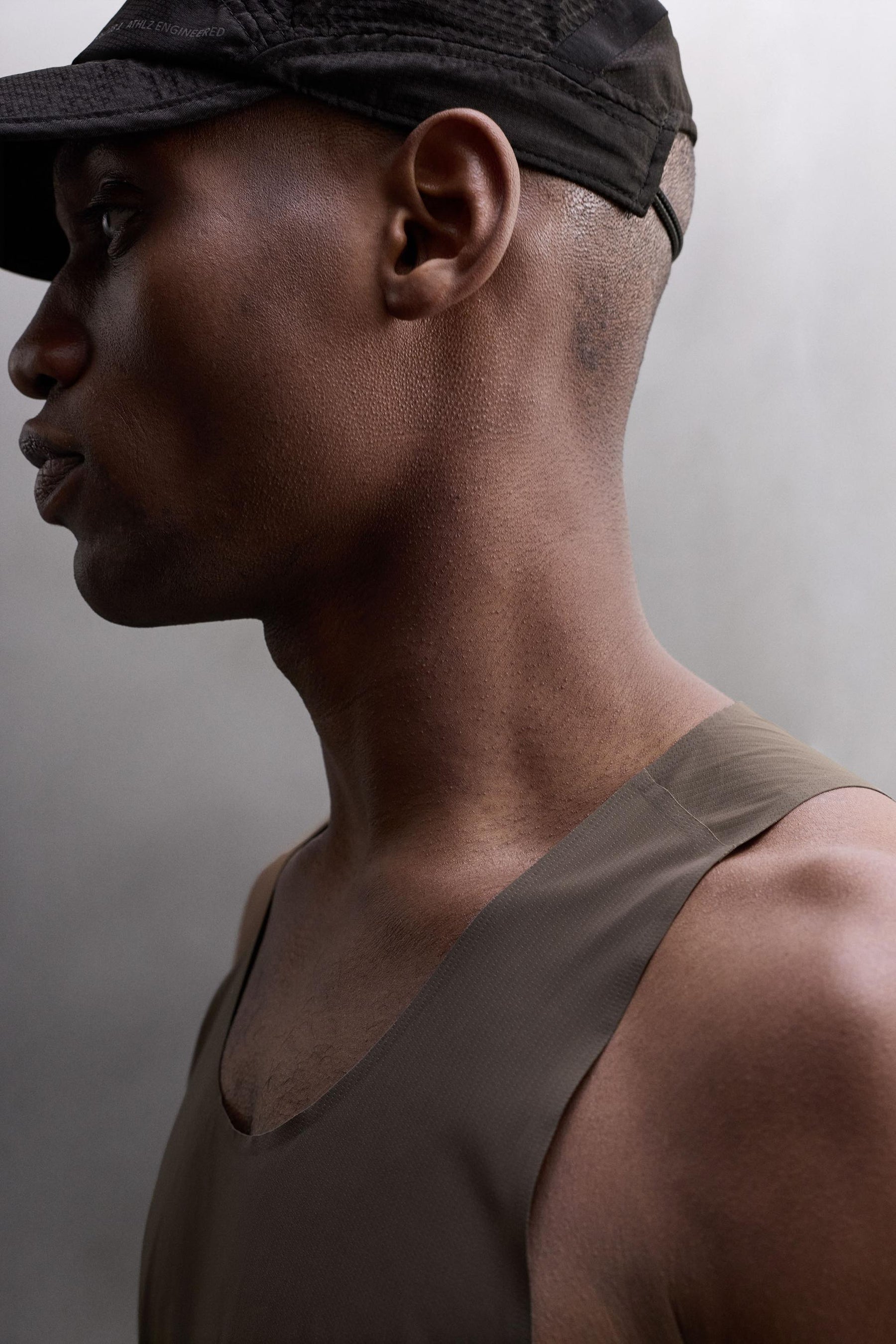 LIGHTWEIGHT TECHNICAL TANK TOP - Image 6