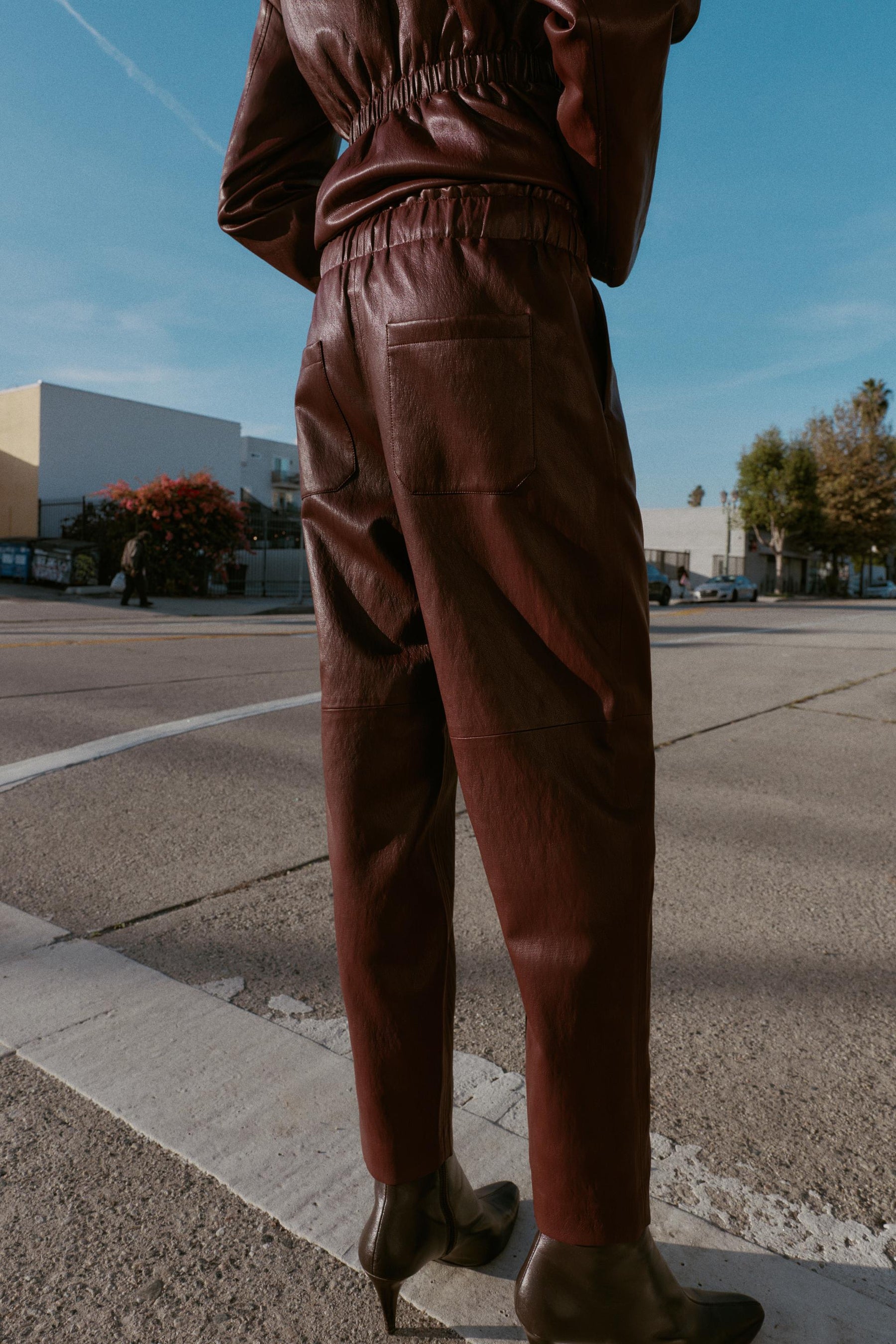 Elastischer Bund aus Kunstleder