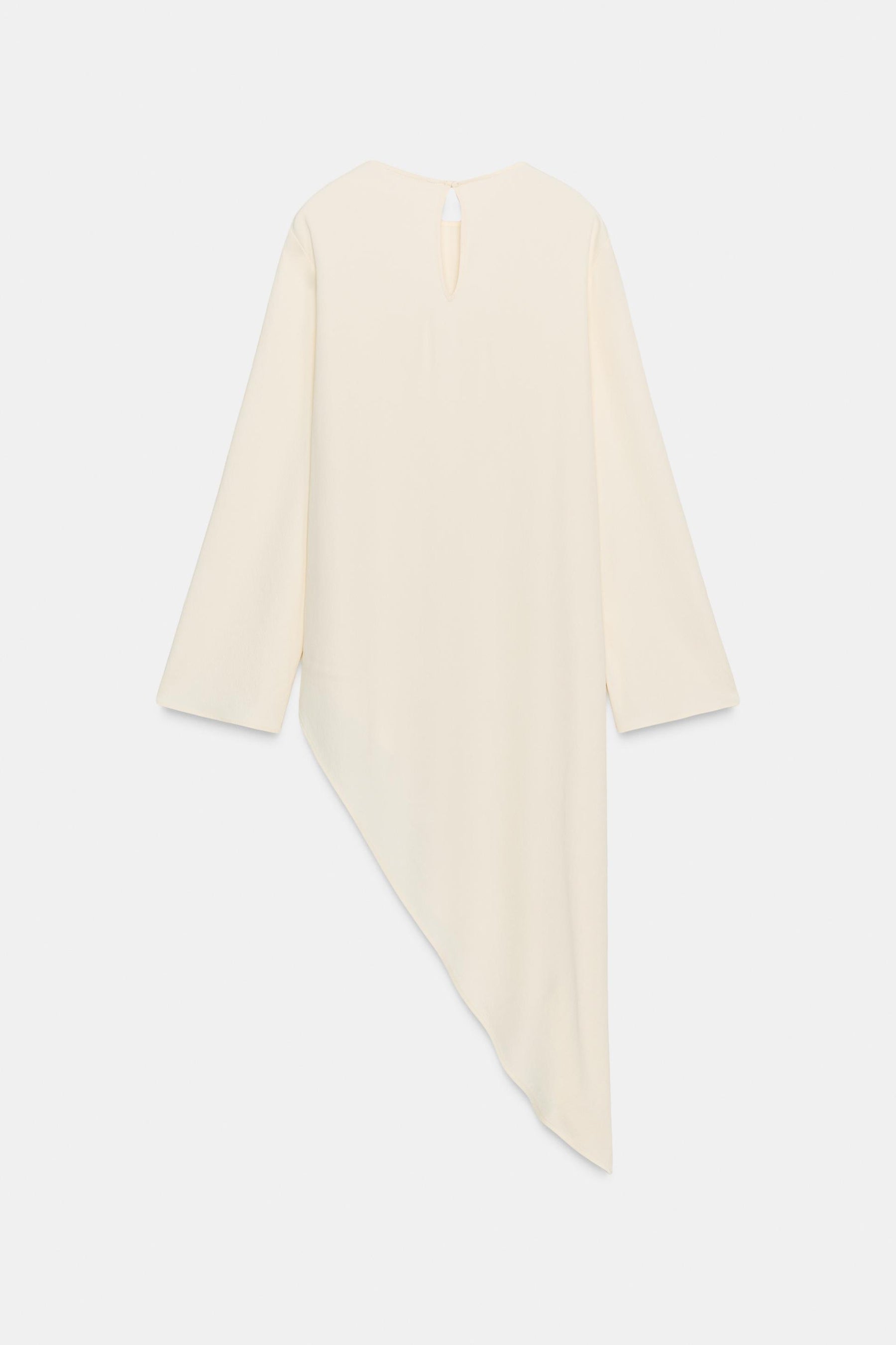 Asymmetrische, fließende Bluse