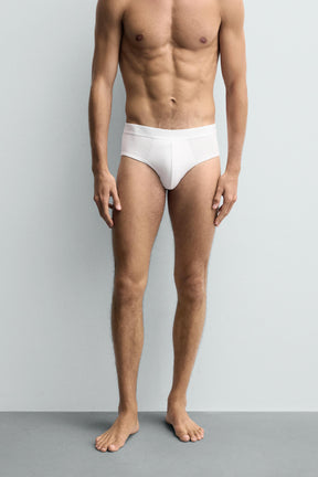 BASIC BRIEFS 3-PACK - Image 2