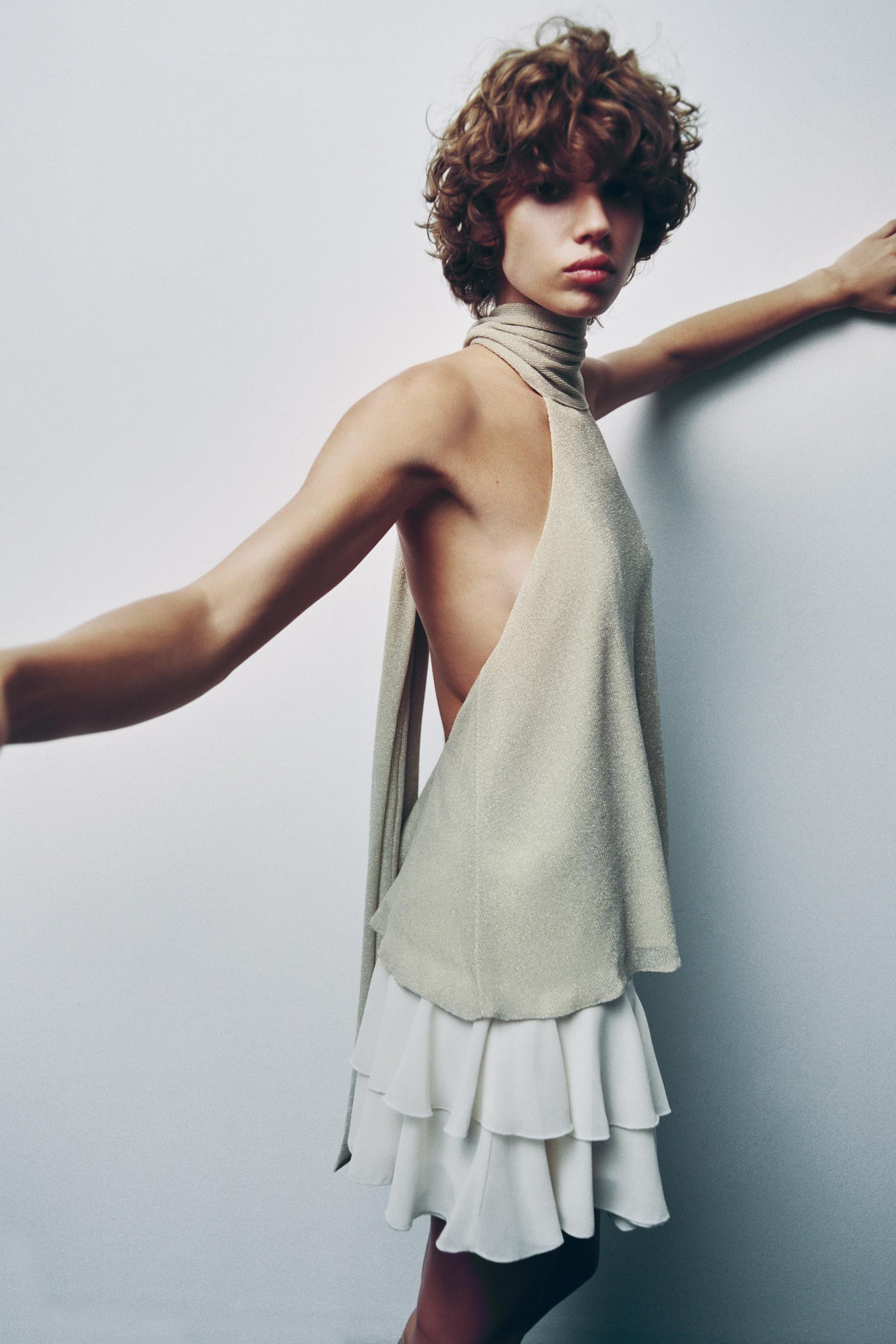 METALLISCHES HALTER-TOP