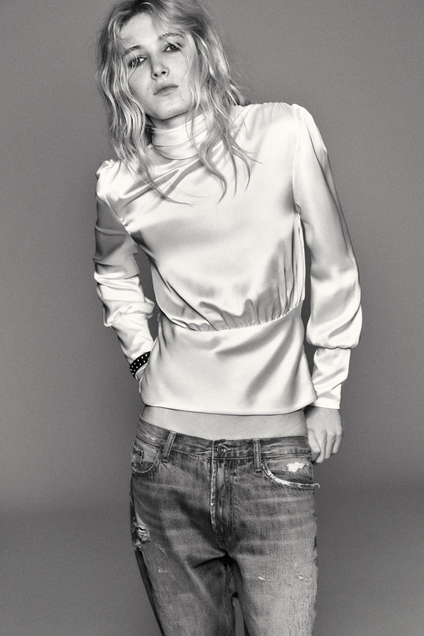 Satinhemd mit Schleife