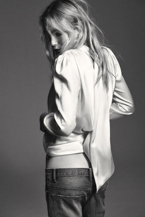 Satinhemd mit Schleife