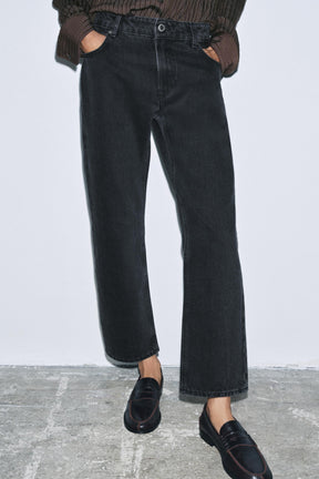 Zigarettenjeans mit mittelhohem Bund