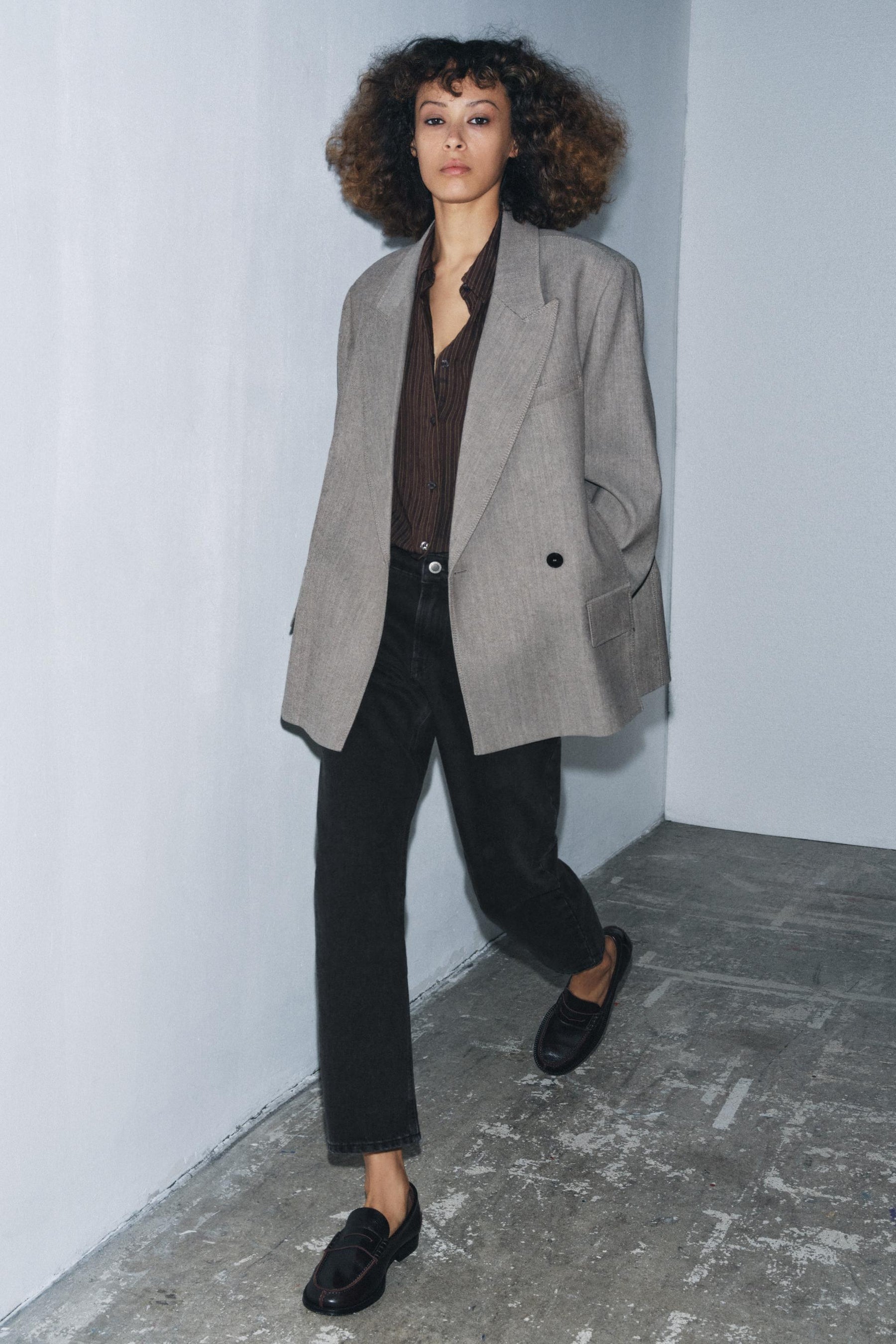 Zigarettenjeans mit mittelhohem Bund