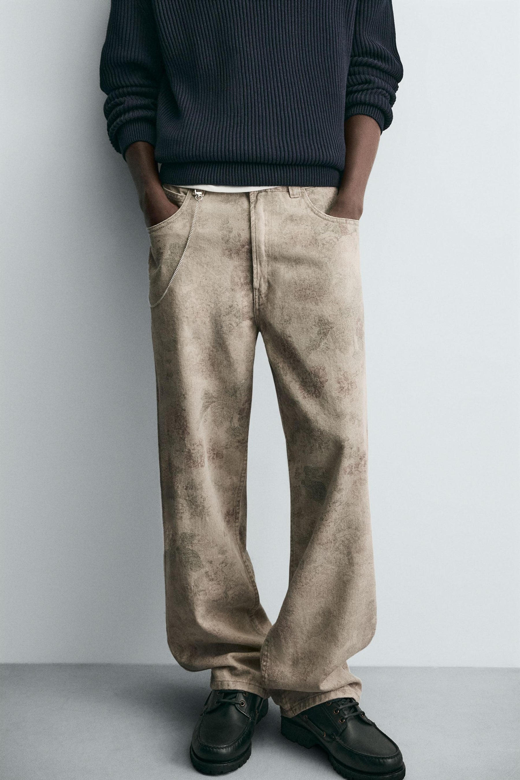 ABSTRACT PRINTED BALLOON FIT TROUSERS - Image 5