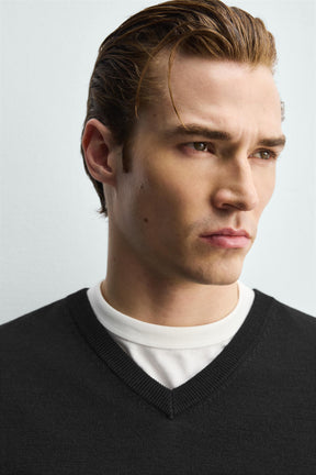 WOOL V-NECK JUMPER - Image 5