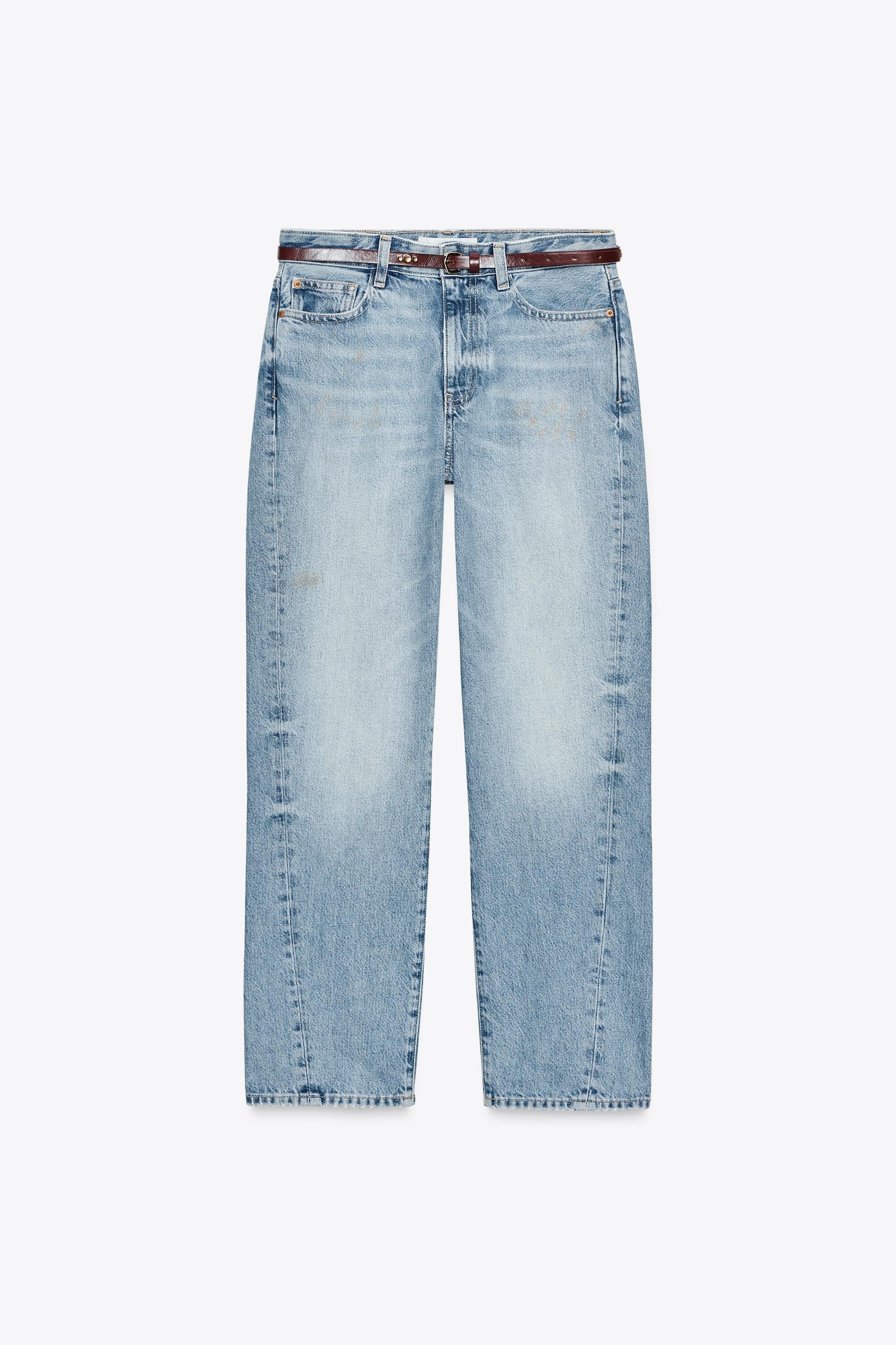 Mom-Jeans mit hohem Bund und Gürtel
