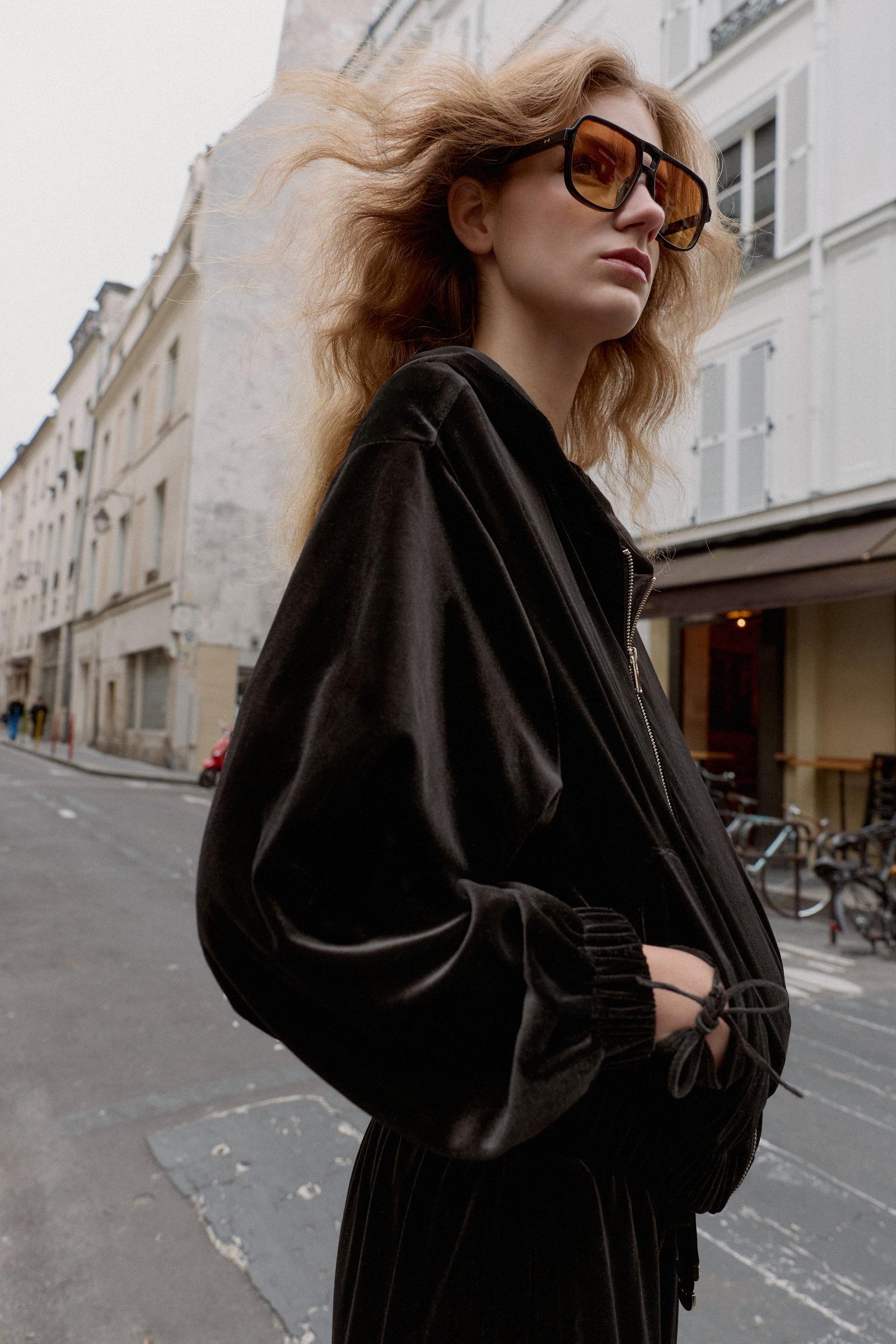 VELVET HOODIE JACKET - Image 3