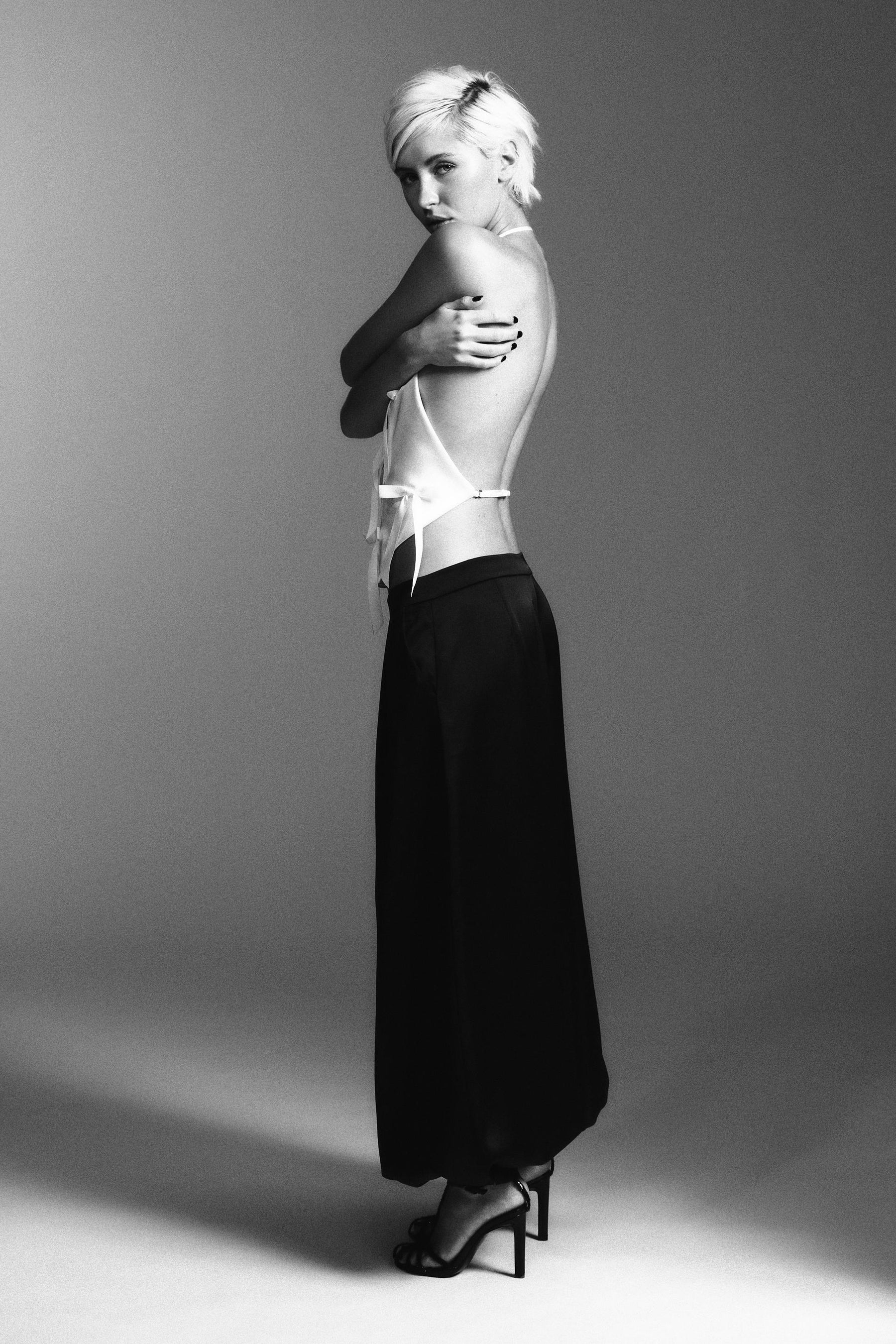 Neckholder-Top mit Schleifen