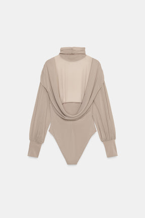 Georgette-Body mit Details