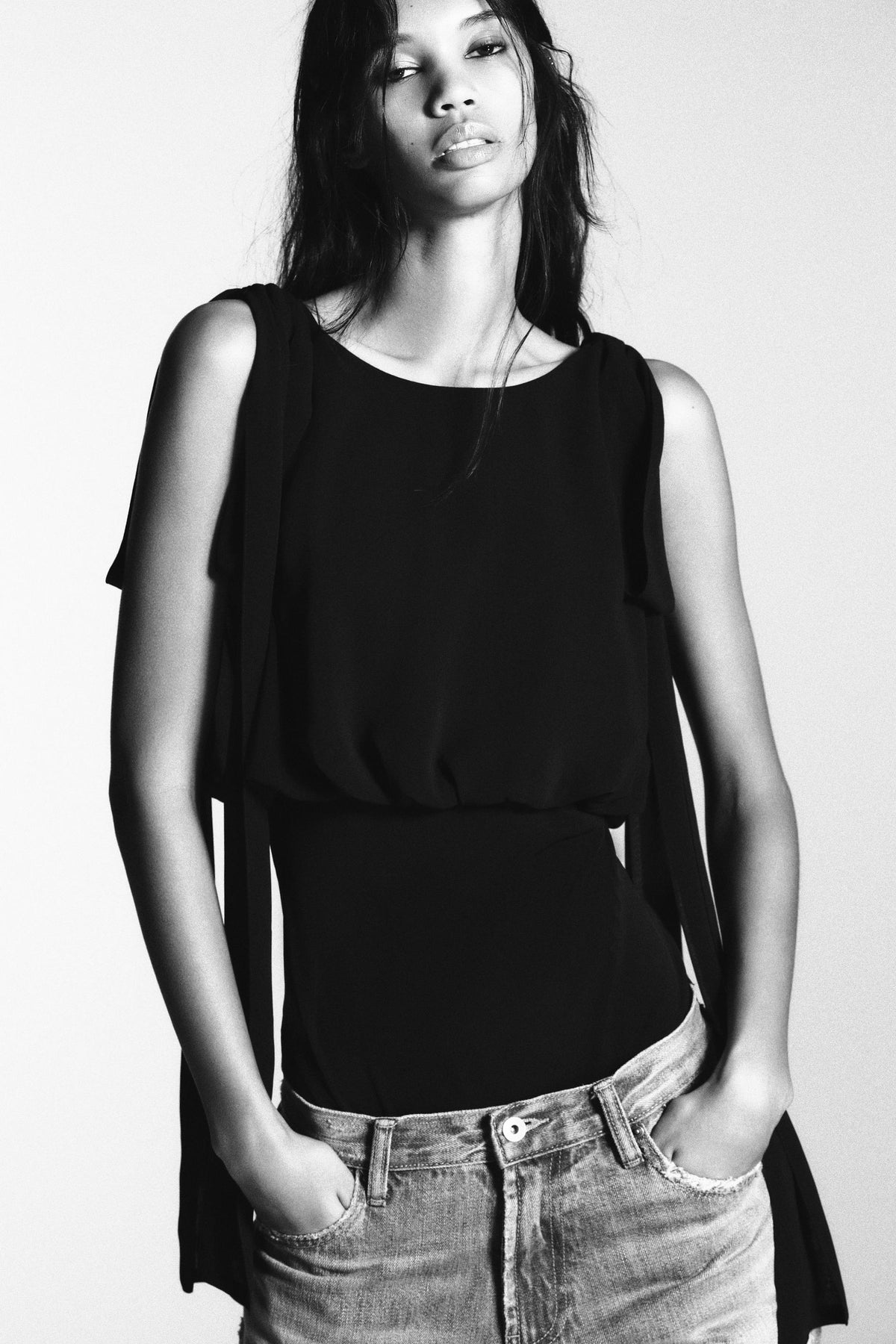 Georgette-Body mit Schleifen