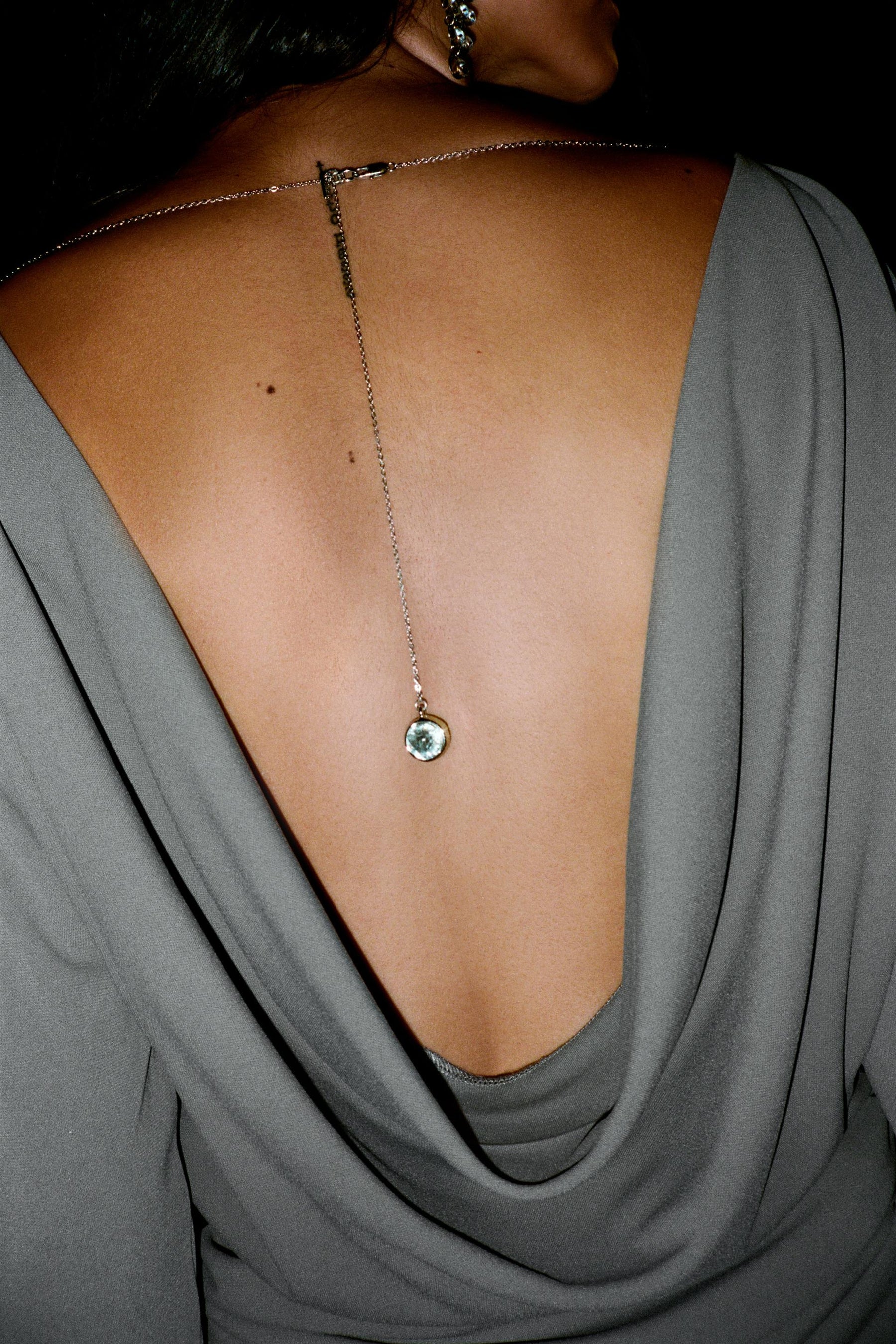 Top mit drapiertem Rücken