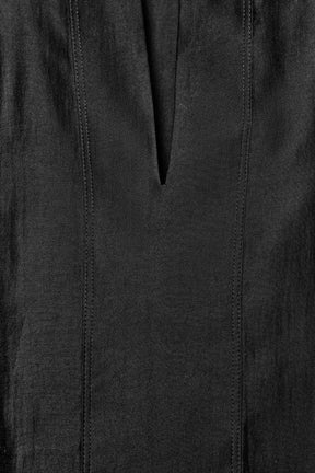 Fließendes Hemd mit Krawatten