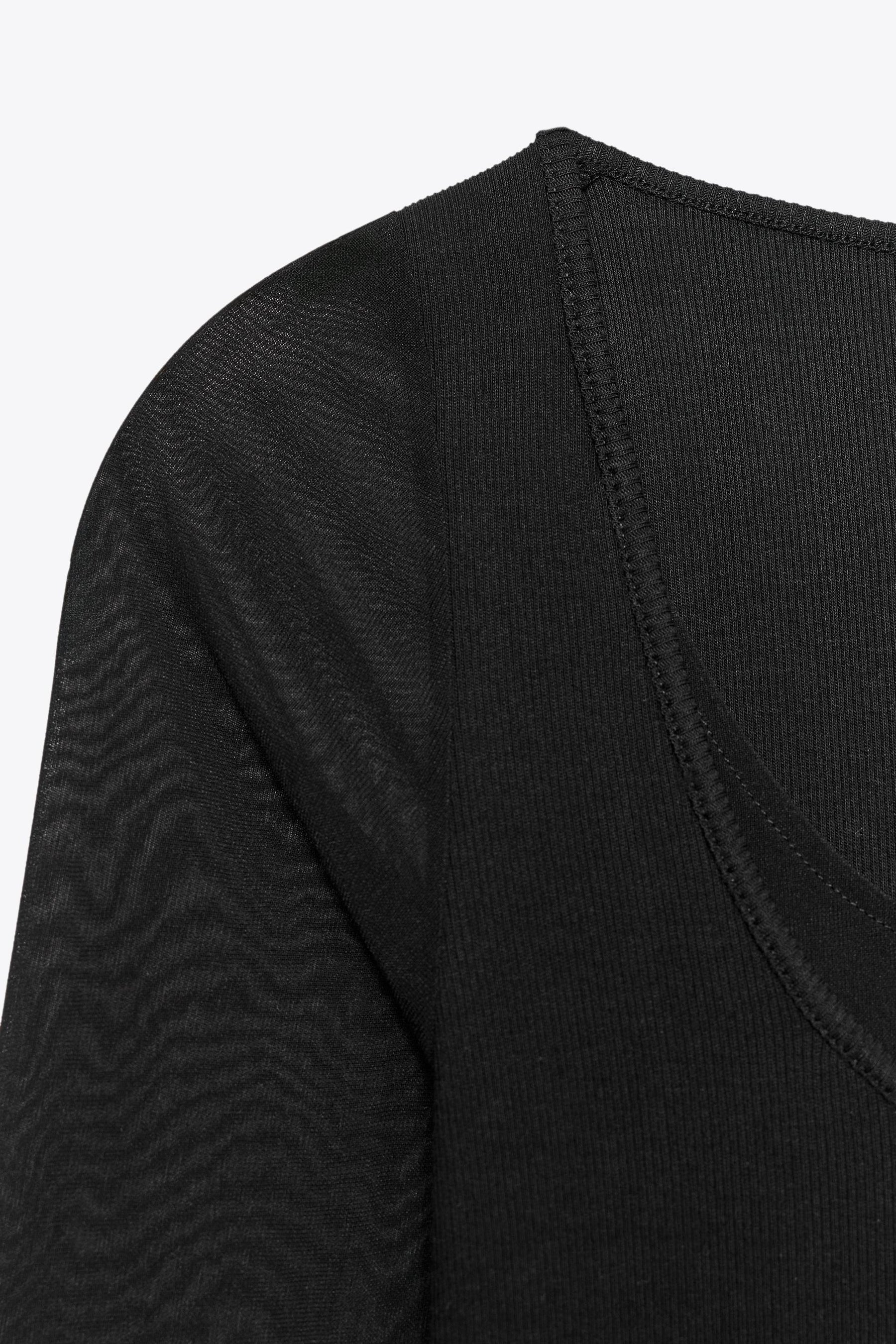 Halbtransparentes Kombinations-T-Shirt