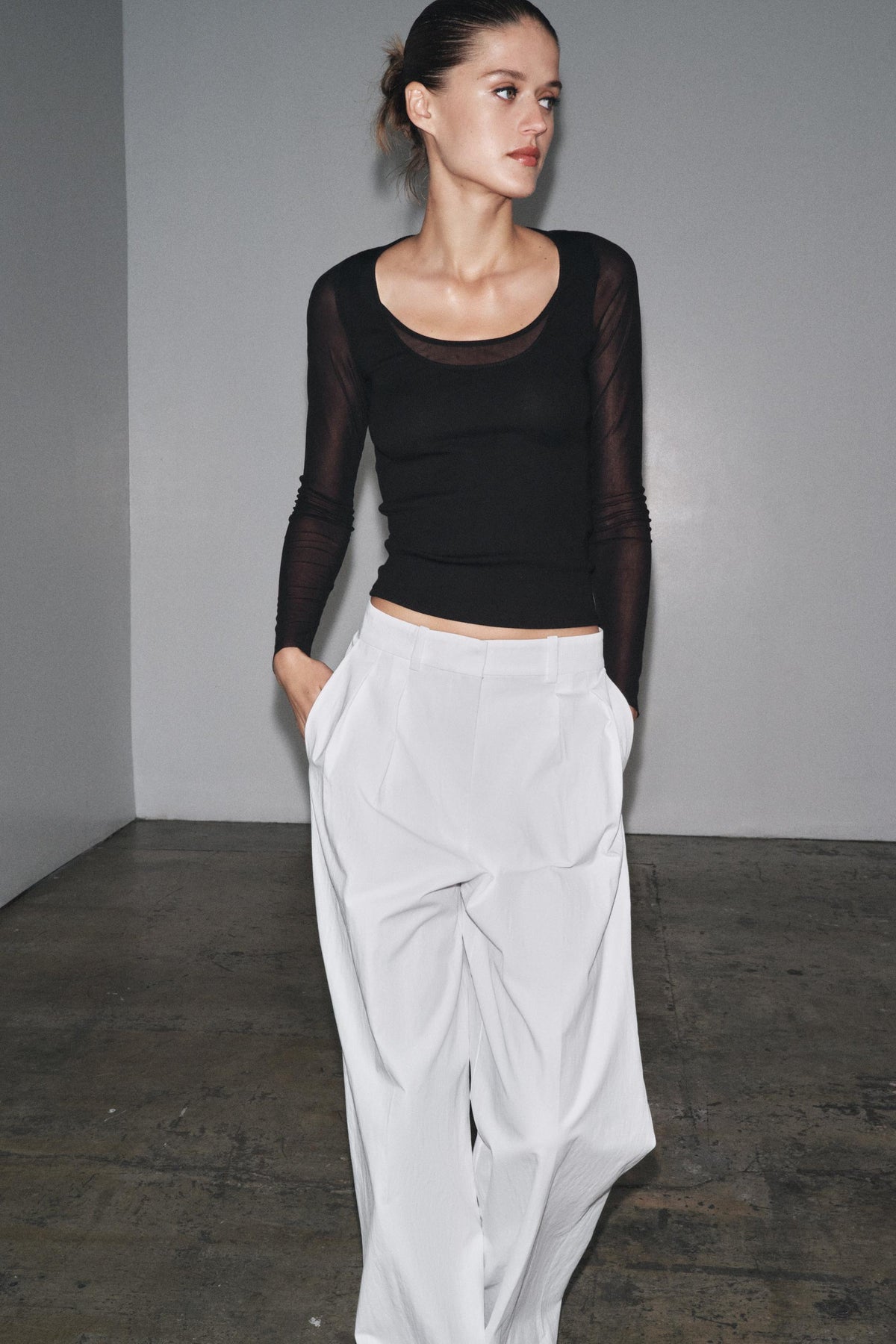 Halbtransparentes Kombinations-T-Shirt