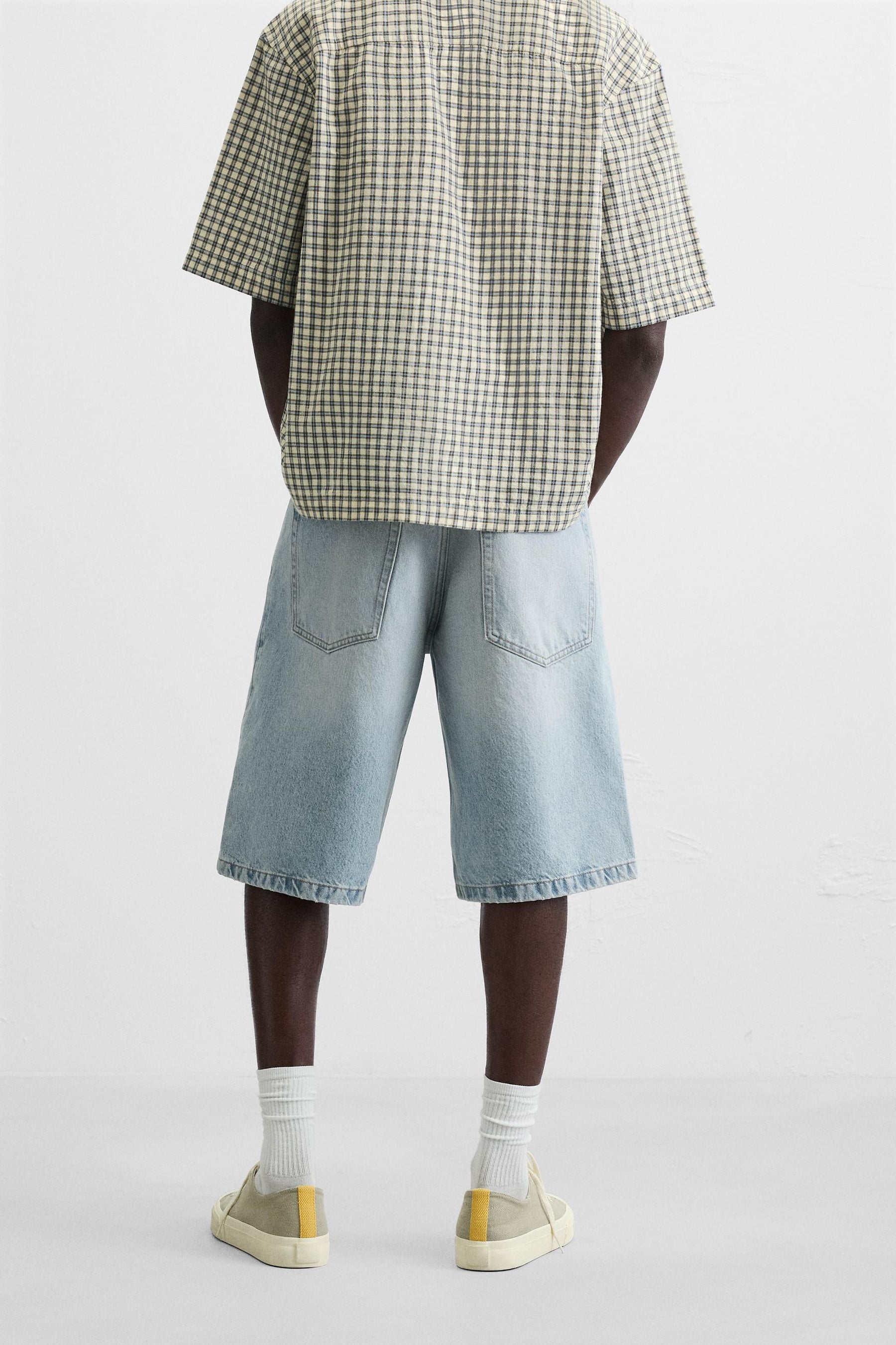 BAGGY FIT DENIM BERMUDAS - Image 3