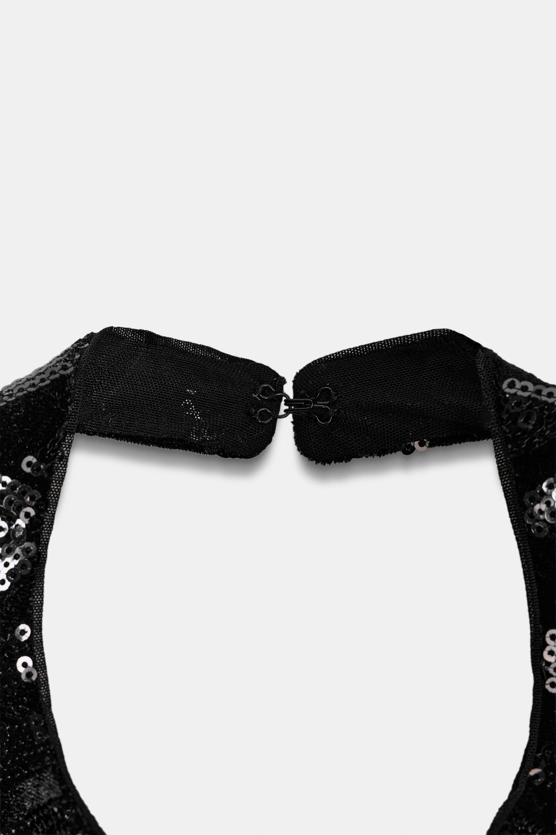 Pailletten-Neckholder-Top