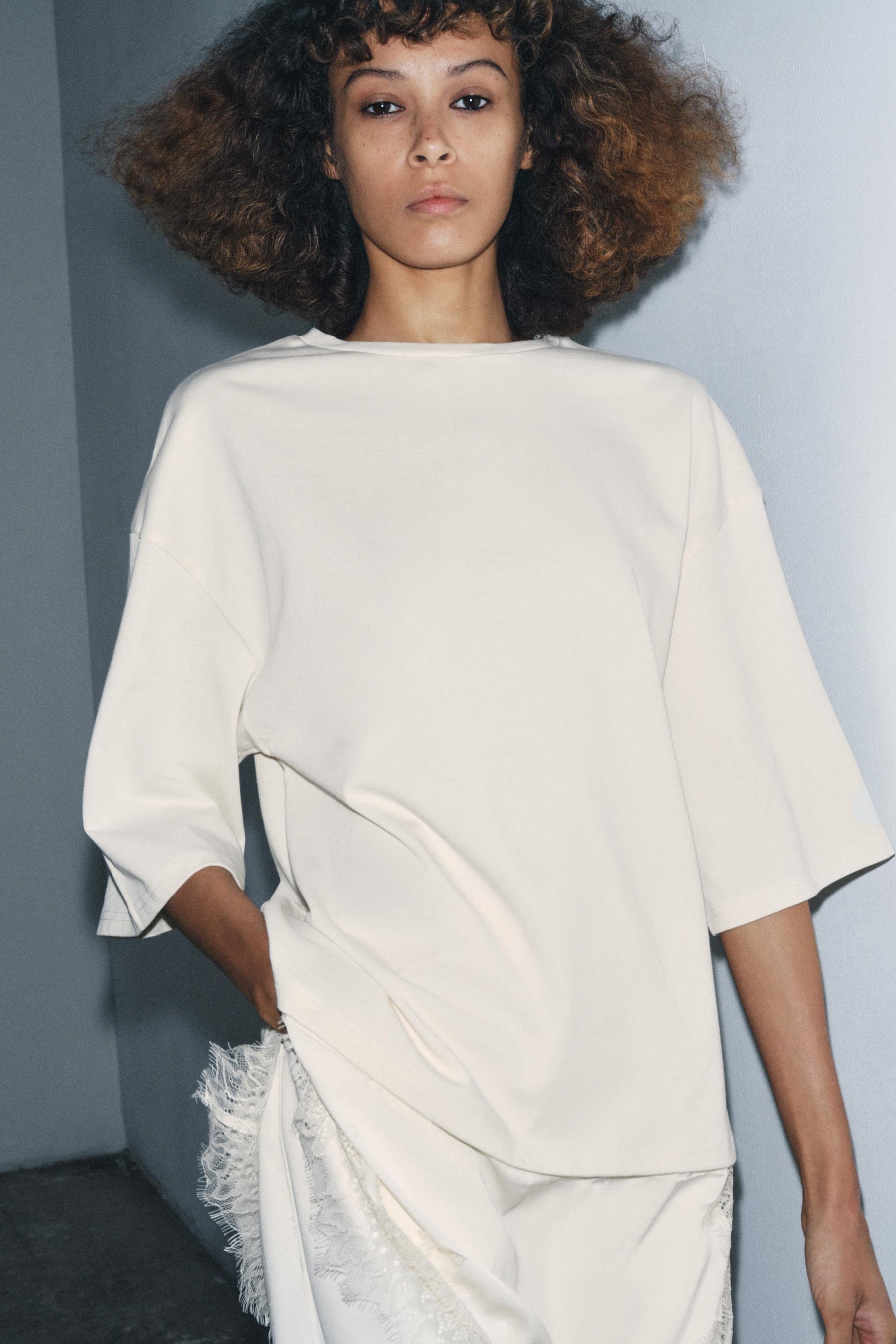 Kombiniertes Spitzen-T-Shirt