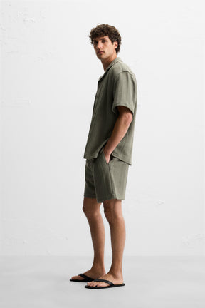JACQUARD TEXTURED BERMUDA SHORTS - Image 3