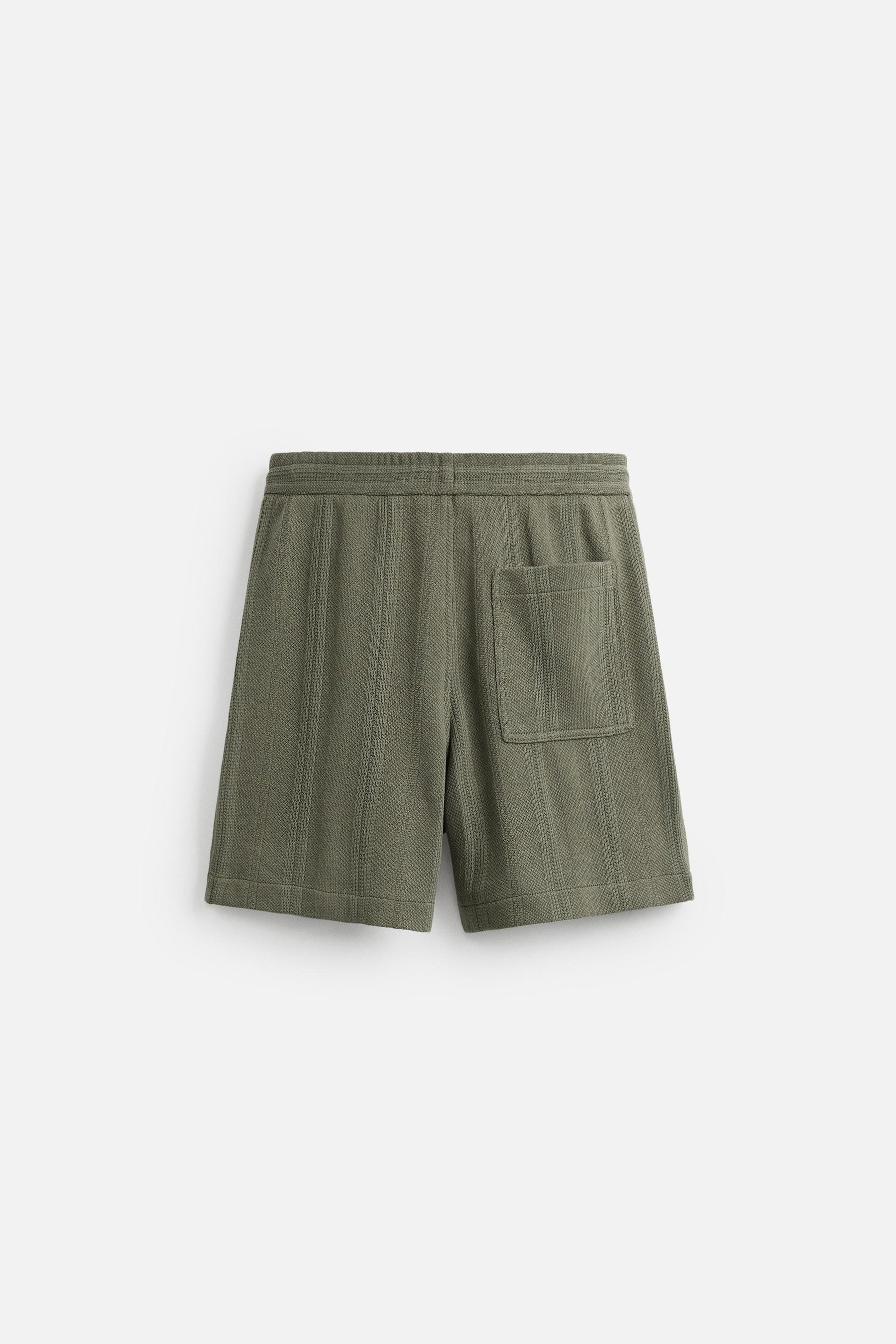 JACQUARD TEXTURED BERMUDA SHORTS - Image 7