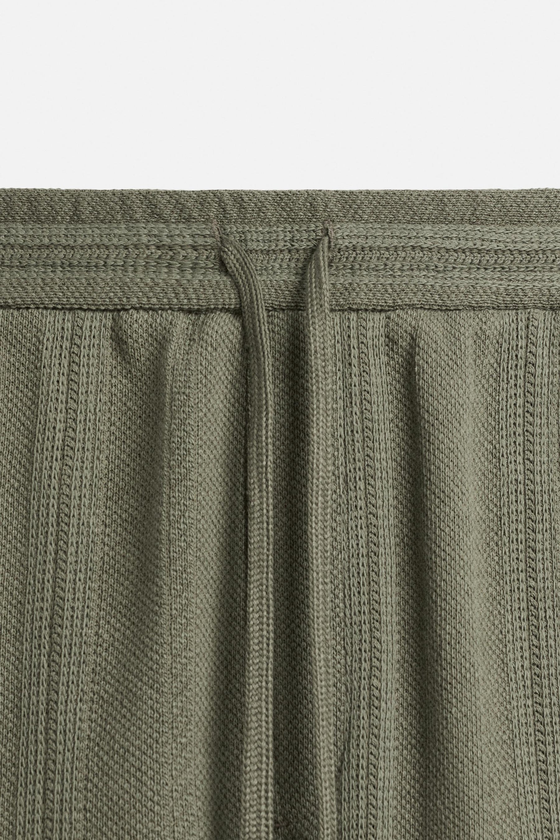 JACQUARD TEXTURED BERMUDA SHORTS - Image 8