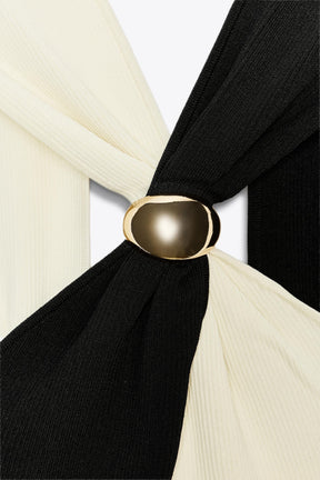 Neckholder-Top mit Zierborte