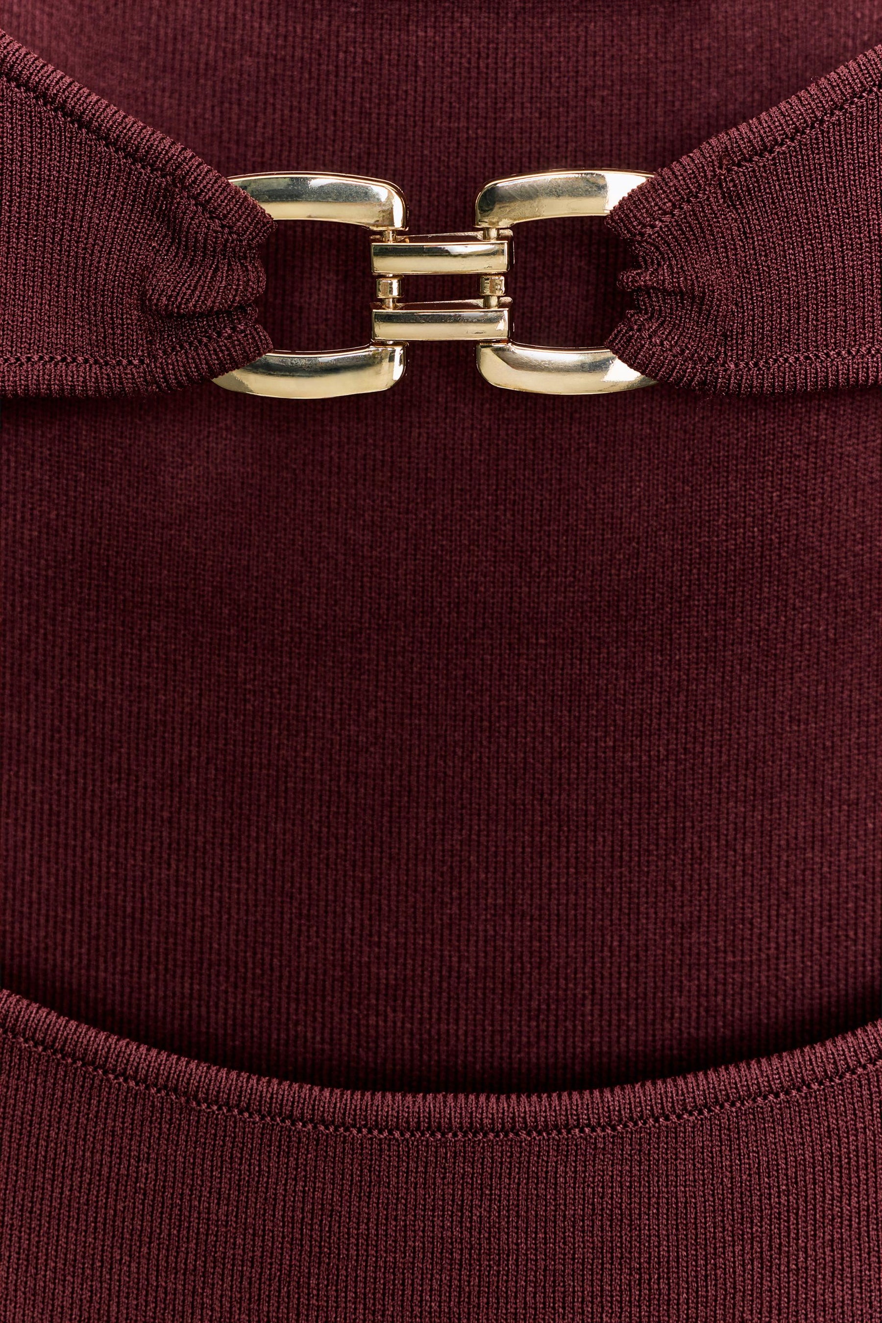 KNIT DRESS WITH CUT-OUT AND METAL DETAIL - Image 6