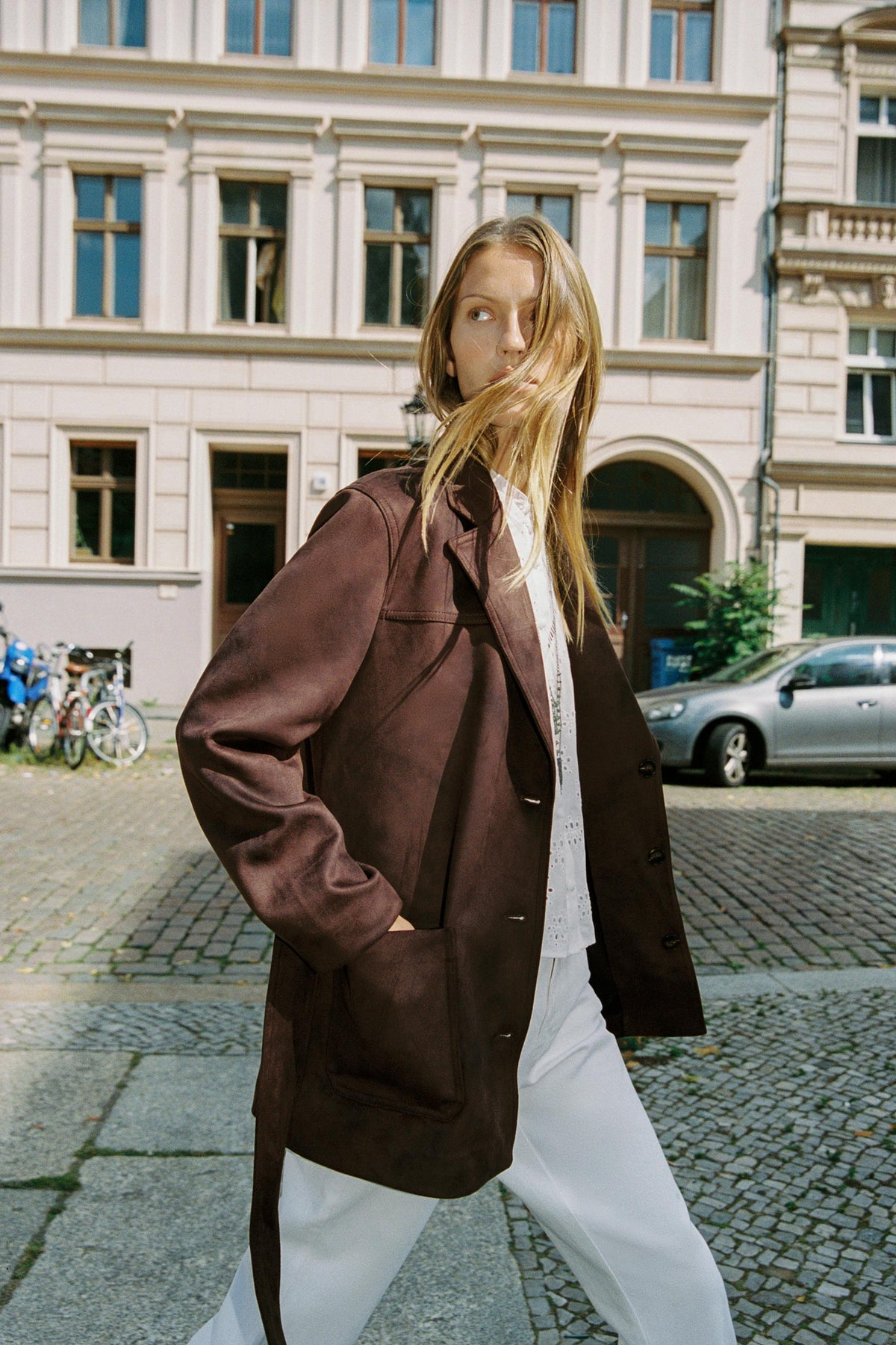 Gürteljacke in Wildlederoptik