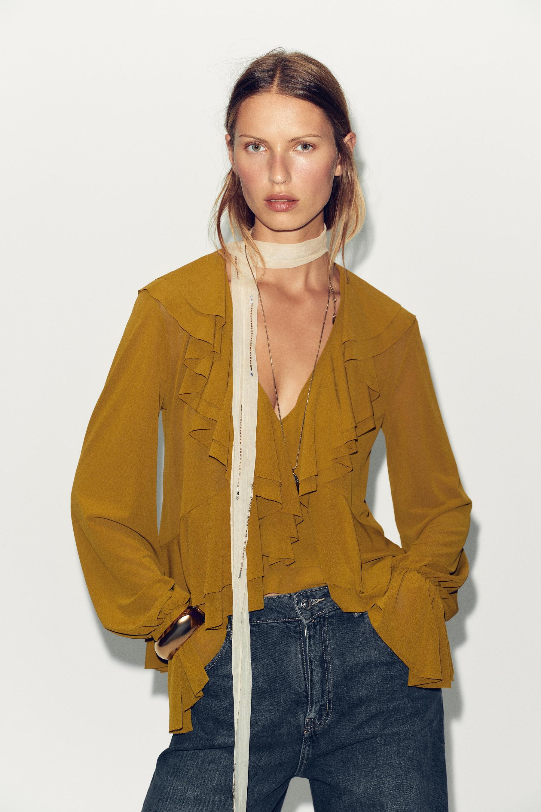 Gerüschte, fließende Bluse