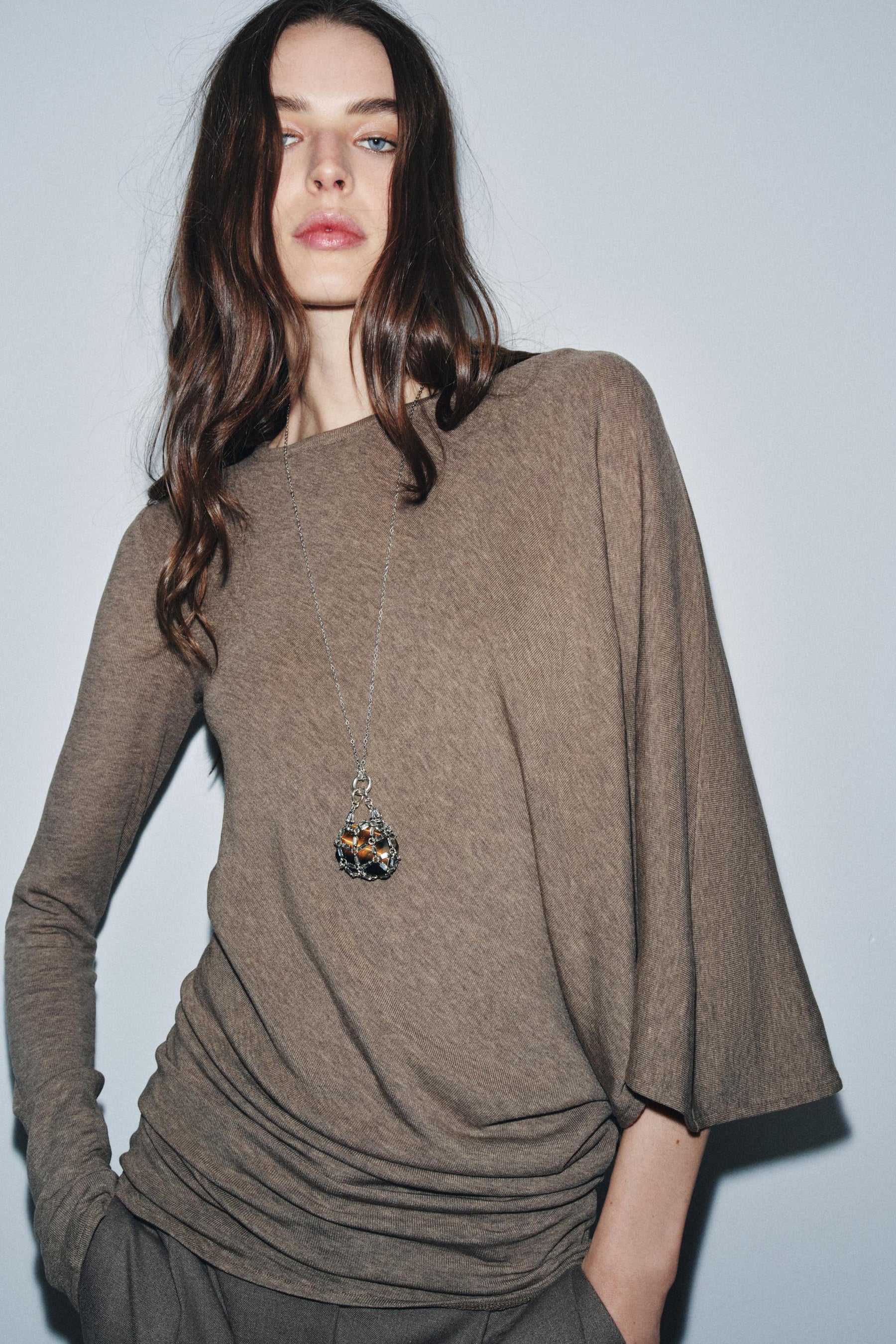 ASYMMETRISCHES CAPE-TOP