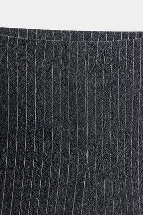 Nadelstreifen-Schlaghosen