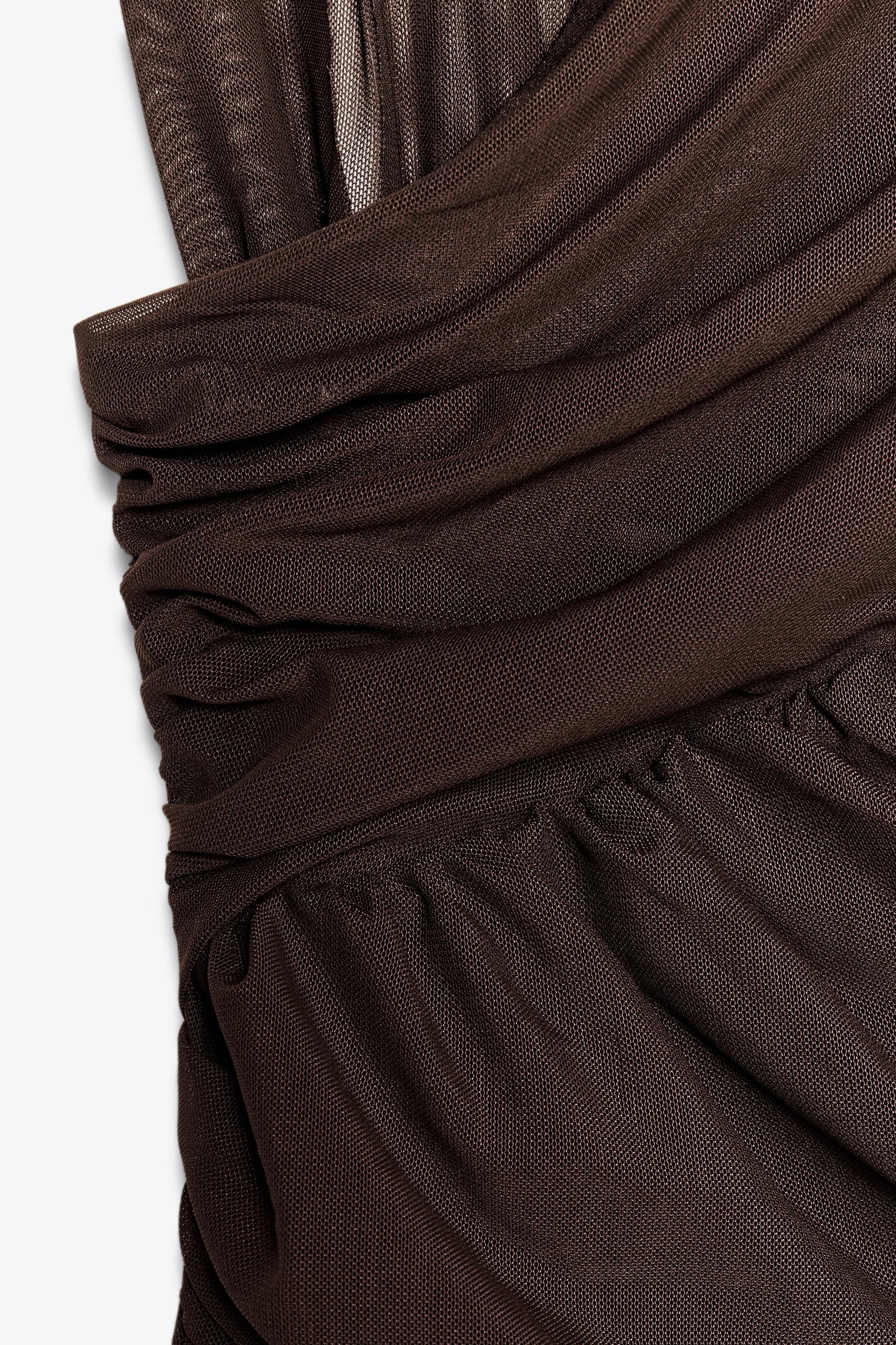 Asymmetrischer Tüllbody