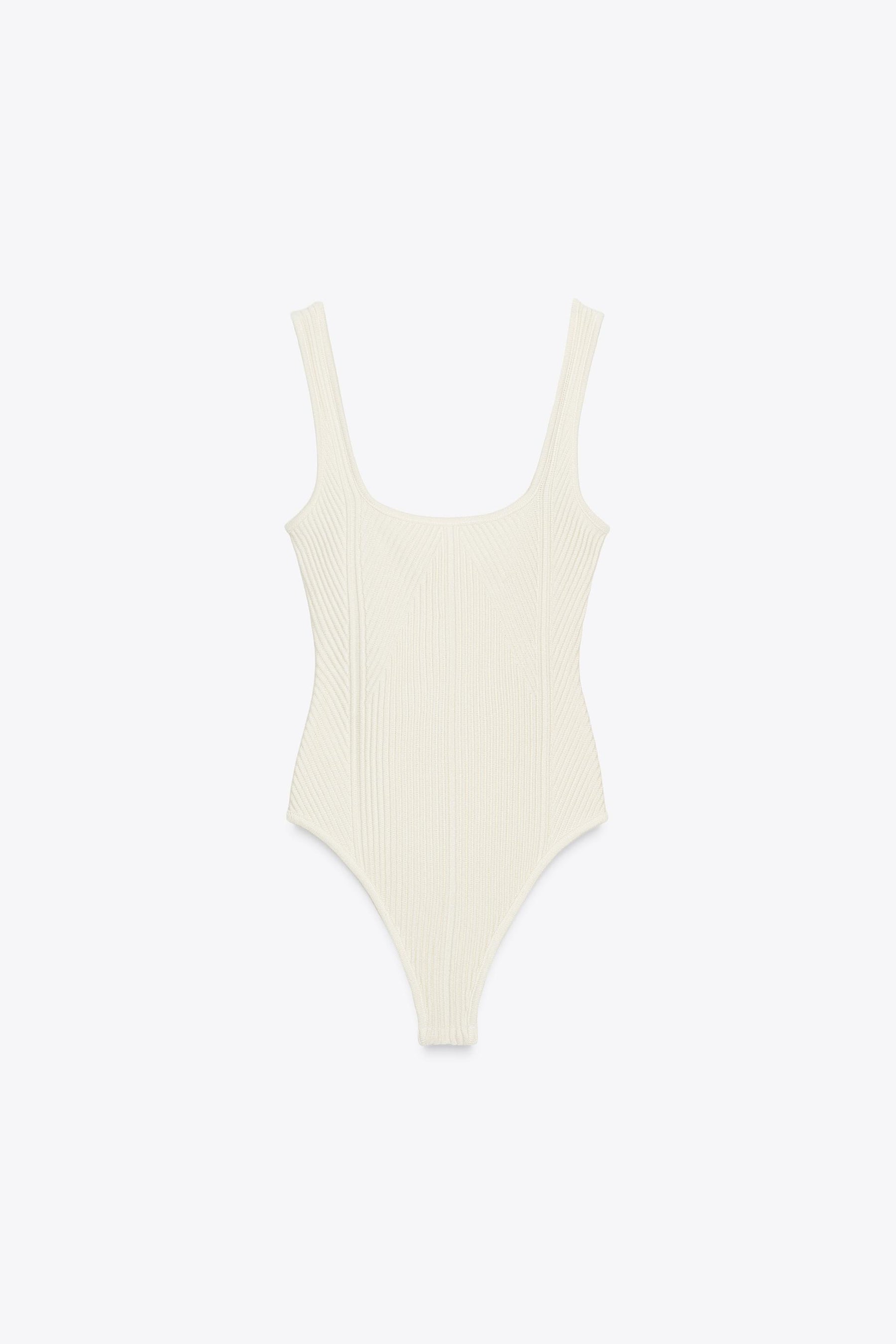 STRUKTURIERTER STRICKBody