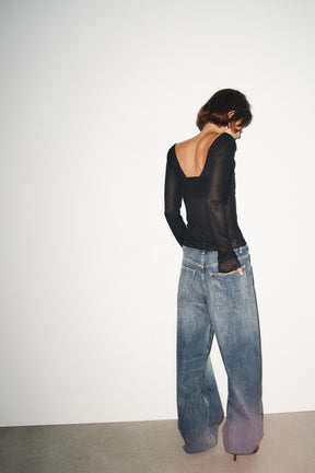 Langärmliges, halbtransparentes Top